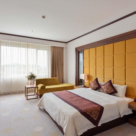 Lao Cai Star Hotel Екстер'єр фото
